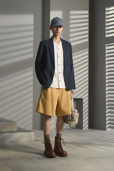 Look 8